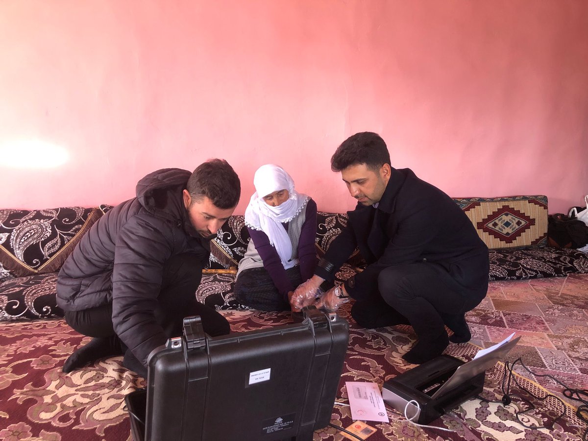 SARAY/VAN DOLUTAŞ MAHALLESİNDE İKAMET EDEN YAŞLI NAZDAR TEYZEMİZ İÇİN EVDE HİZMET GÖREVİNİ YERİNE GETİRMENİN MUTLULUĞU RABBİM TEYZEMİZE SAĞLIK SIHHAT UZUN ÖMÜRLER VERSİN 🙏<a href="/suleymansoylu/">Süleyman Soylu</a> <a href="/sefikaygol/">Şefik AYGÖL</a> <a href="/Yunus__ATAMAN/">Yunus ATAMAN</a> <a href="/KezbanAras12/">Kezban Aras</a>