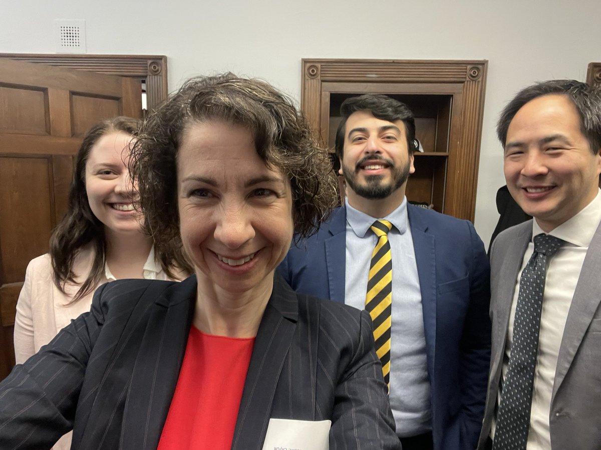 Super engaging meeting with Francisco Flores-Pourrat @RepLCD office! Thank you for being a Kidney champion. #kidneyadvocates @ASNAdvocacy @ASNKidney  @eugelin06 @nwkidney