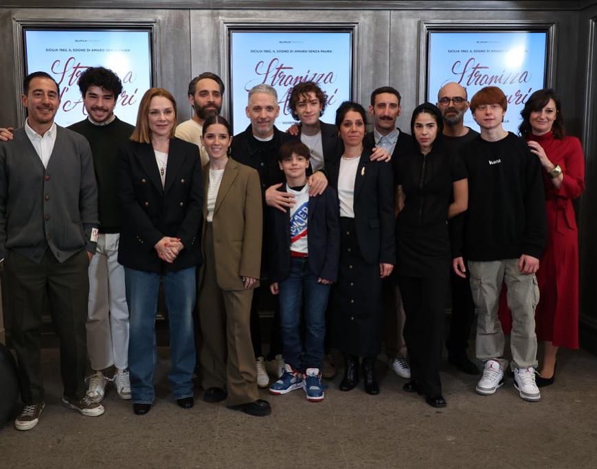 Oggi alle 16:30 diretta IG con il vasta di #stranizzadamuri. 
Vi racconteremo tutta la nostra meravigliosa avventura. 
Grazie!!

Il film vi aspetta al cinema! 
<a href="/iblafilm/">IBLAFILM</a> <a href="/RaiCinema/">Rai Cinema</a>