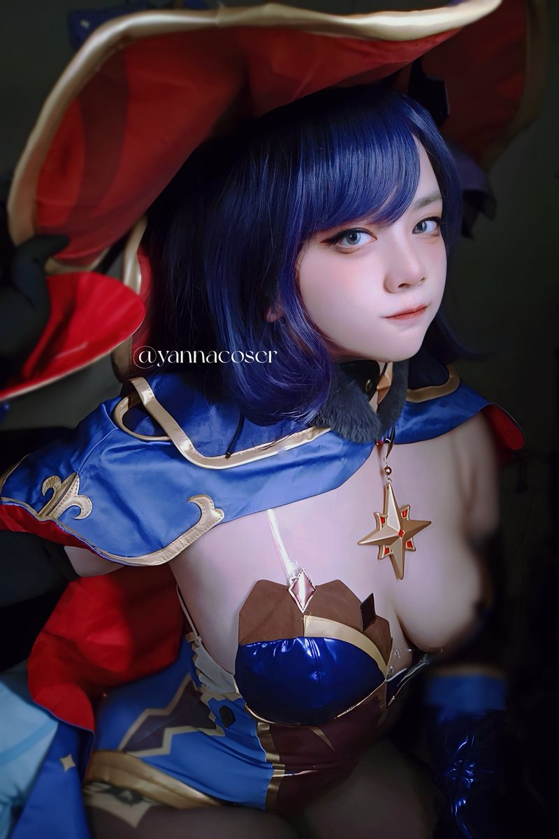yanami_cos's tweet photo. Isn't fate so nice that it brought you to me? 🧐✨❤️

#genshincosplay 
#hoyocreators https://t.co/WHSpeeGIls