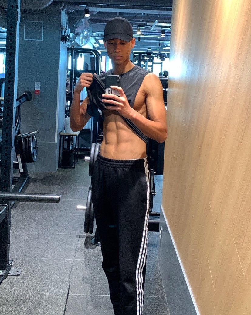 workout day!! 最近かなりゆるくなってました🤦🏾‍♂️ また目標に