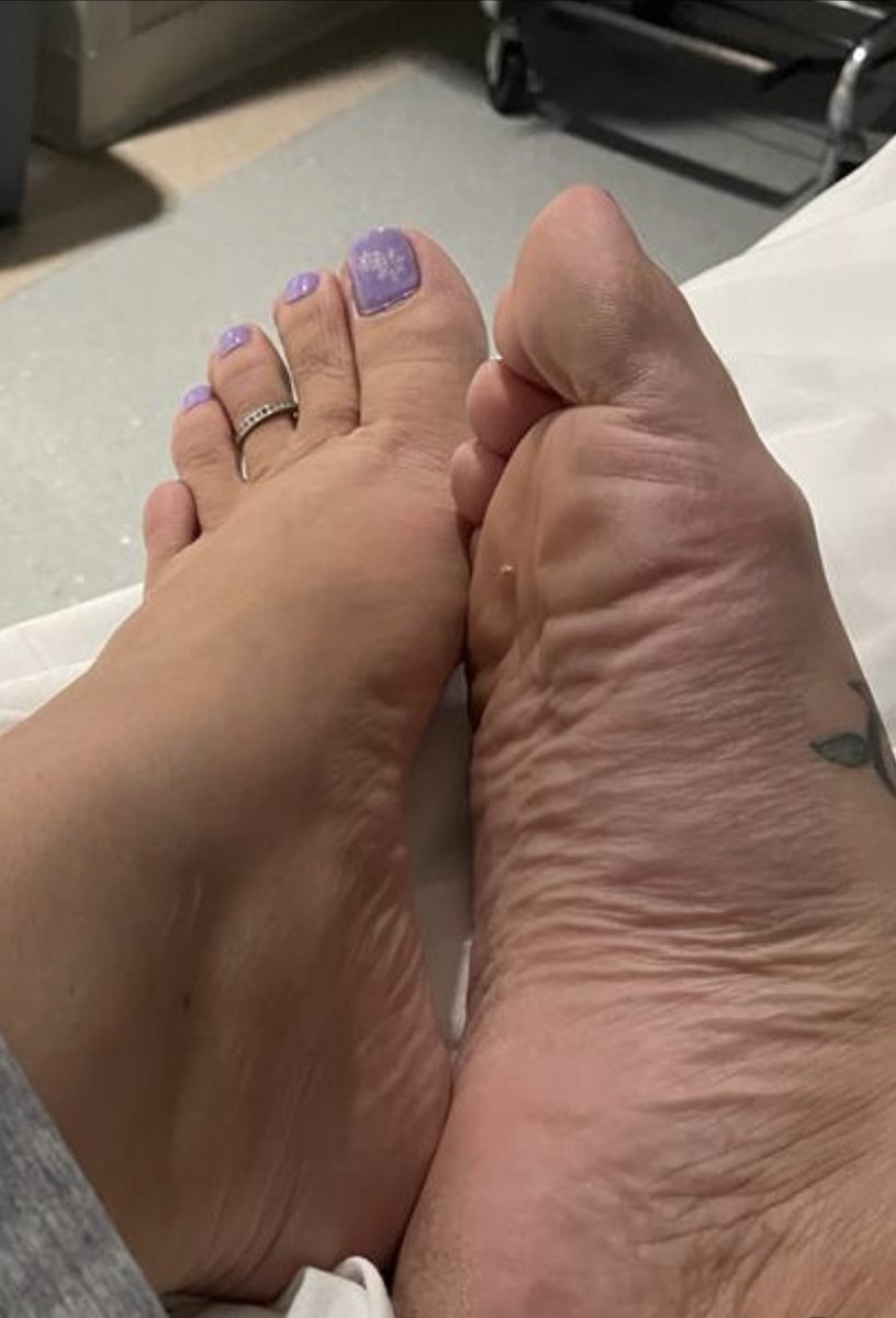 DivineDenise6's tweet photo. @feetexplorerRT @KissMyStarz666 https://t.co/lqo1PFZIu0