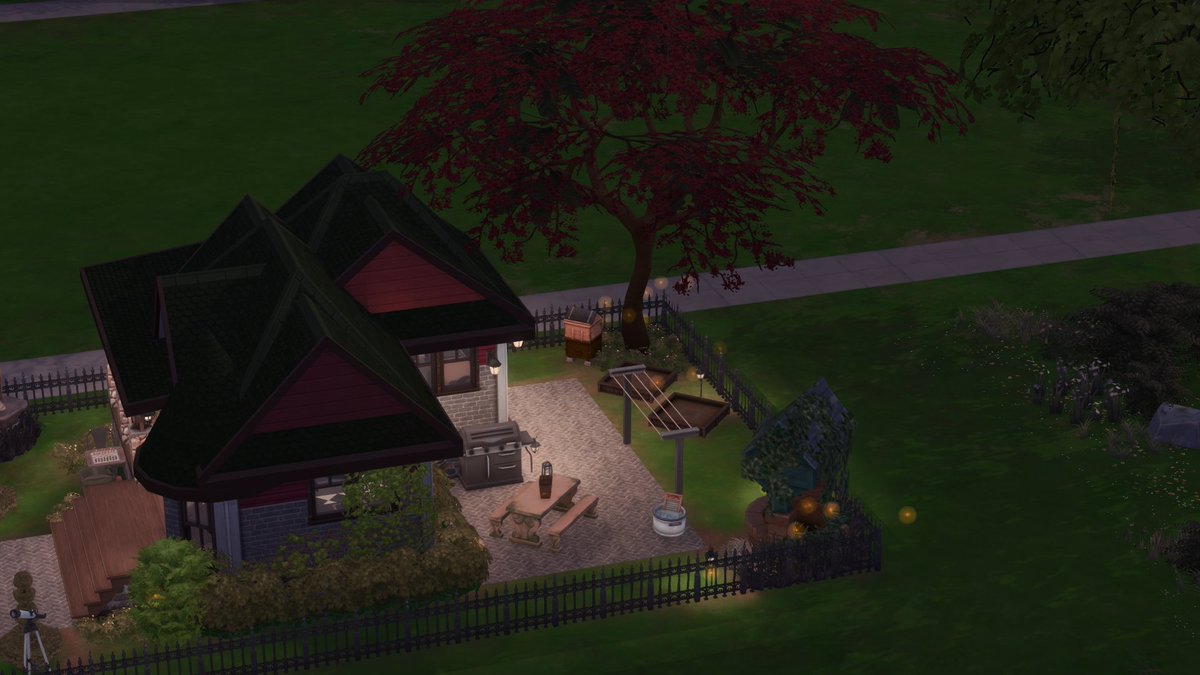 KlausSims's tweet photo. I did @limsimsie's Simsie Lil Shell Challenge! I made an egregiously expensive tiny home with a queen anne theme. I grew up around colorful victorian homes and wanted an excuse to use a green roof with red walls. If you ever want funky outside colors, go victorian #SimsieLilShell https://t.co/ifStCKiXXt