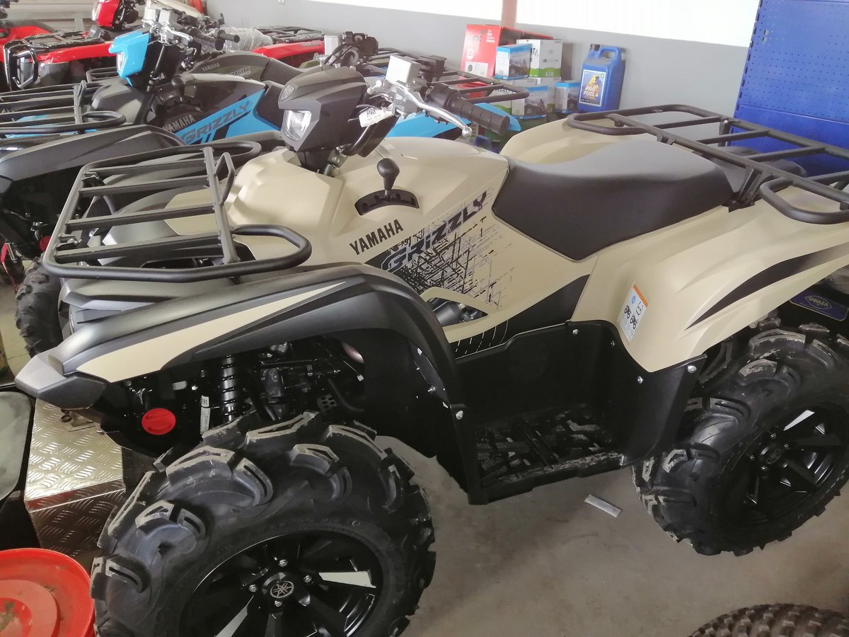 atv_and's tweet photo. New Yamaha yfm700 Grizzly XT-R
Fuel-injected

Automatic CVT transmission

Electric power steering(EPS)

On-command 2WD/4WD

27" TYRES

WARN Winch
https://t.co/g9pesAh1rC https://t.co/KTSeqiPsH5