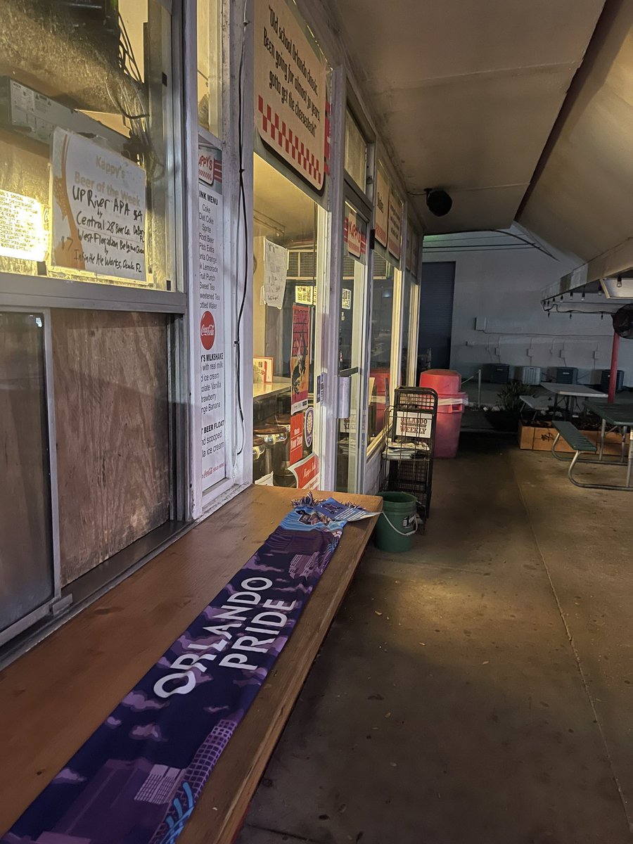 LionNationOCSC's tweet photo. Orlando Pride scarves available right here in Maitland! You may find a few scattered around Lake Lily Park @ORLPride #PepsiScarftheCity https://t.co/Ky1LOB7OPo