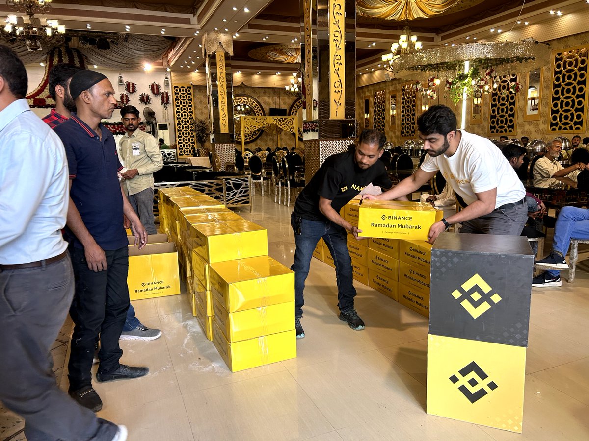 UmairNauman_'s tweet image. Kudos to #Binance for their recent charitable efforts in Pakistan 🇵🇰, providing ration to those in need. It&apos;s inspiring to see a company making a positive impact in the world. 

Thank you @cz_binance &amp;amp; @BinanceBCF