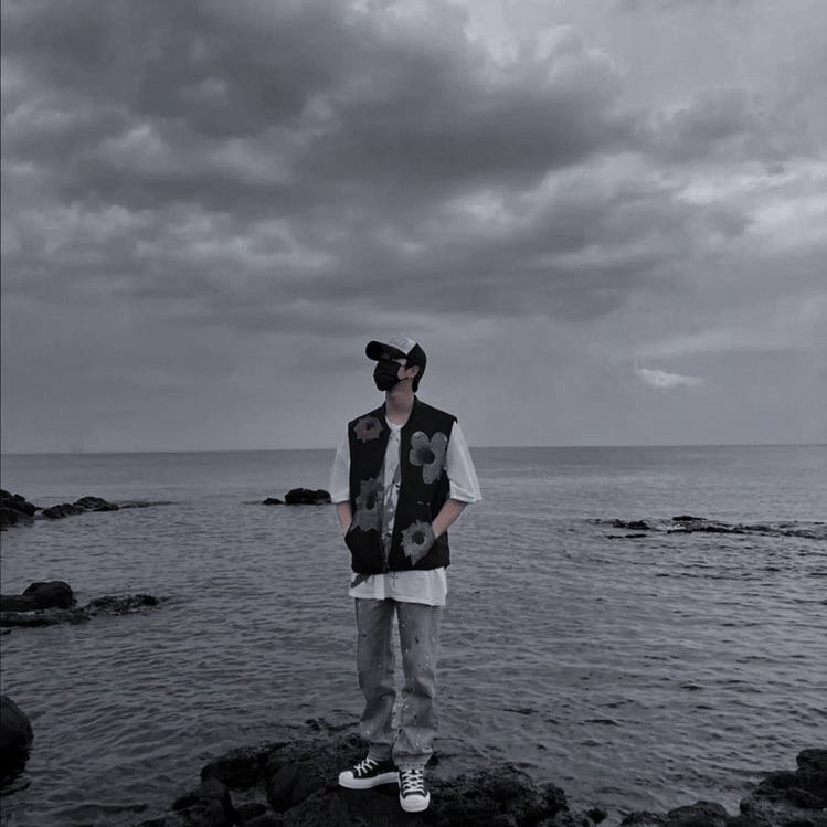 imilvwthserus's tweet photo. #hyunsung au
в котором разговоры с незнакомцем у моря смогли вновь зажечь ту угасшую надежду, на появление которой ни один из парней и не надеялся.
про разговоры трогающие до глубины души и неожиданные чувства; https://t.co/dWeps522QW