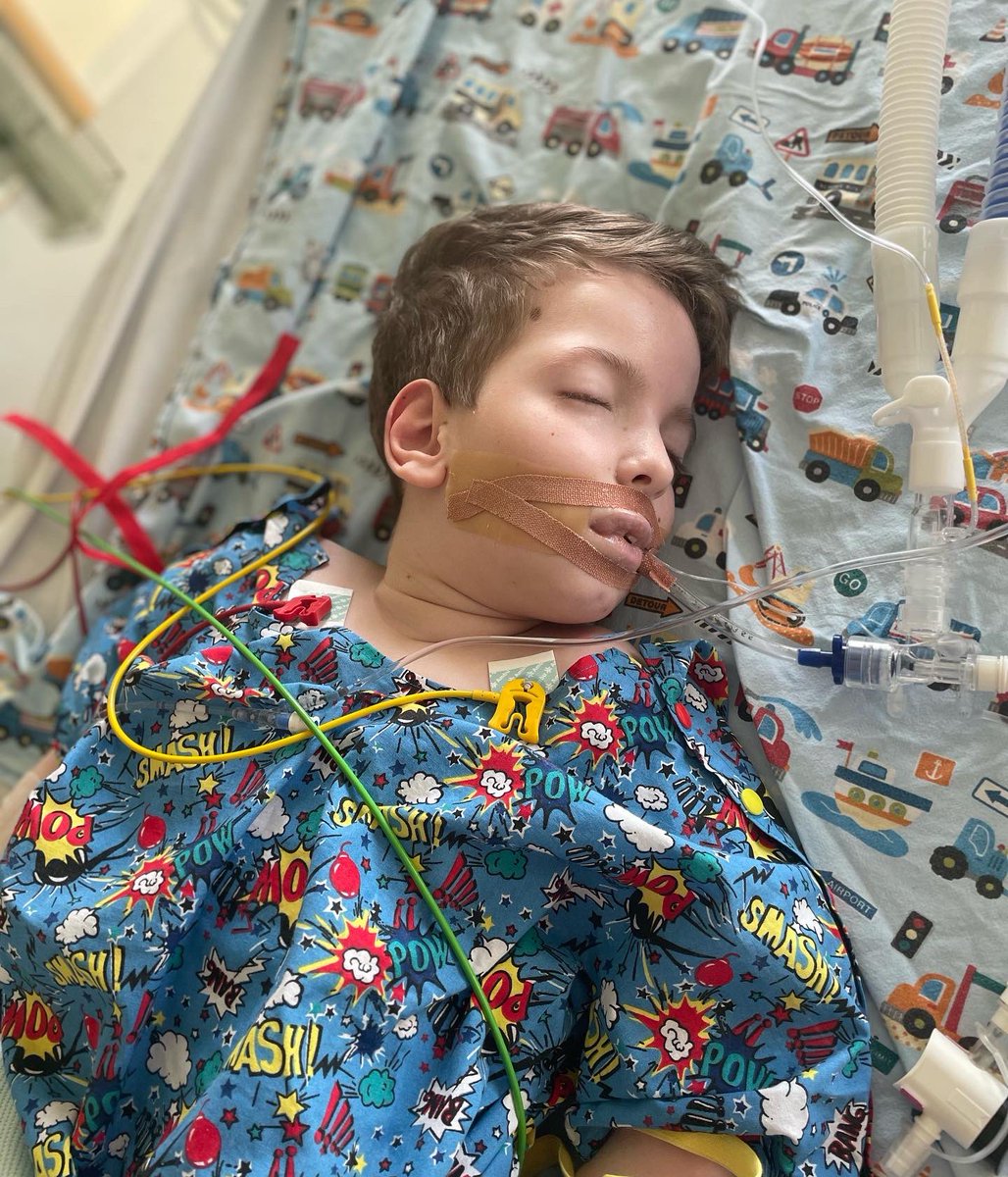 TeamSupaLuca's tweet photo. @RMHCUK @AlderHey @RMCHosp 4 days ago in ICU, 4 Minute walk away rather than a 2 hour round trip @RMHCUK https://t.co/m6CCOpDlFI