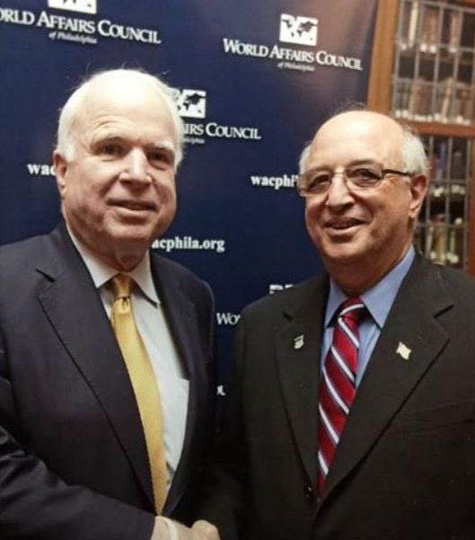 Lin851's tweet image. 50th Anniversary of “Operation Homecoming “! 🤍💙🇺🇸🇺🇸 @MeghanMcCain here’s also a great pic of my brother Ralph Galati with your Dad at the 40th reunion if returned Vietnam POWs.