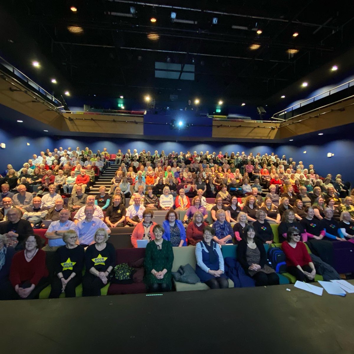 SoundLincs's tweet photo. Our Lincolnshire Sings event was amazing, with such incredibly talented people!๐คฉThank you to everyone that came and got involved for helping us to make this happen๐
#singing #communitymusic #community #communitysinging #singingworkshops #musicforfun #music #smilesallround https://t.co/YqPW023J2Y