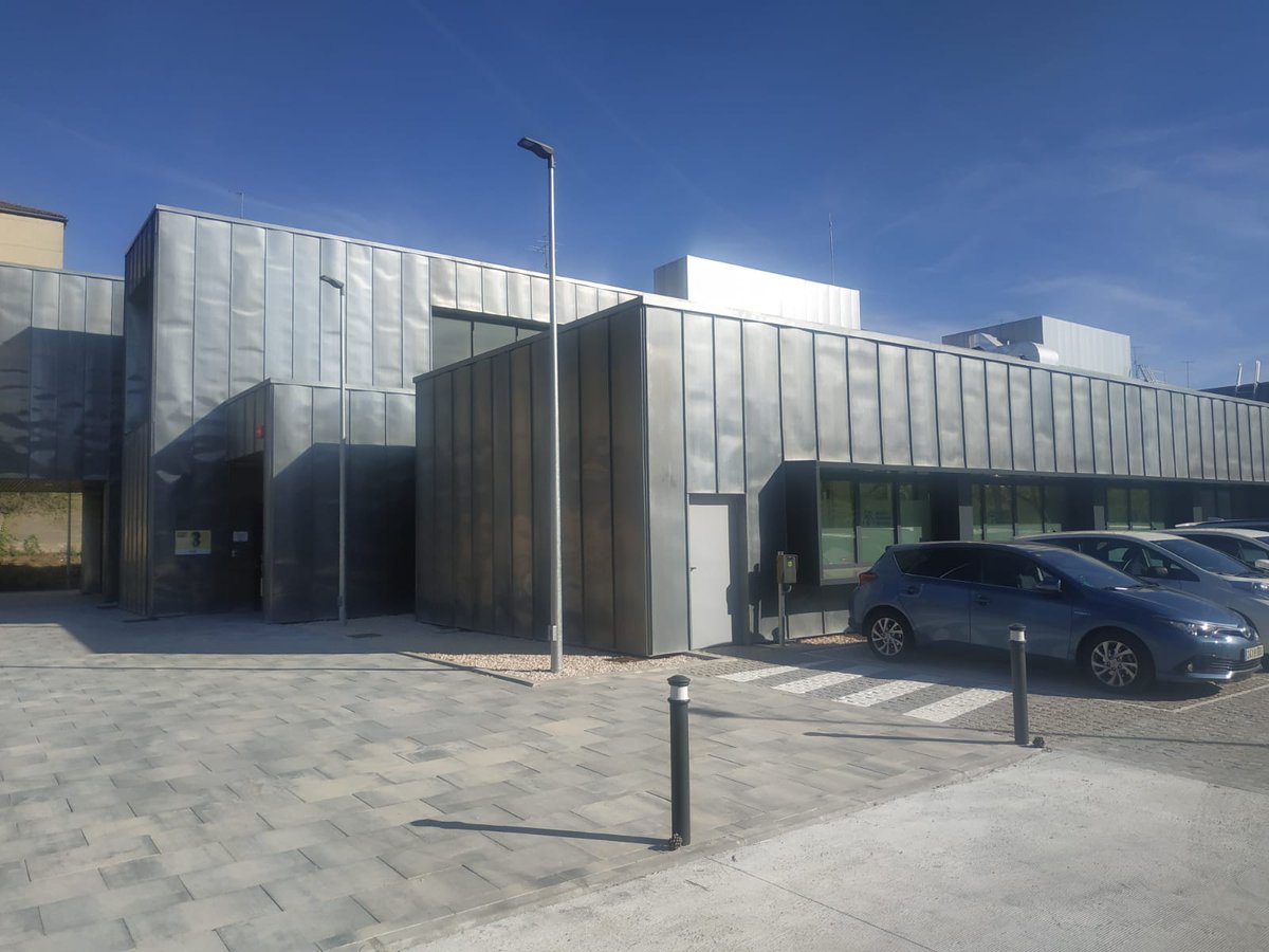 Se inaugura el Centro de Servicios Sociales #LuzCasanova <a href="/JMD_SanBlas/">Distrito de San Blas-Canillejas</a>, gracias a todos los que han contribuido a que sea una realidad que permitirá  mejorar la atención a mucha gente😃😃
<a href="/AniortePepe/">Pepe Aniorte Rueda 🇪🇸</a> <a href="/SilviaSaavedraI/">Silvia Saavedra</a> <a href="/palomagromero/">Paloma García Romero</a> 
#PlanSurES