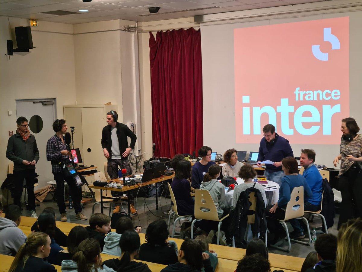 acmontpellier's tweet image. #SPME2023 | Le 13/14 @franceinter c’est parti en direct du lycée Clémenceau #Montpellier 

📻 radiofrance.fr/franceinter