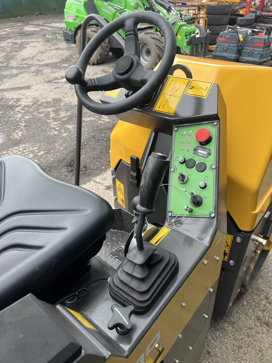 #Mecalac TV800 Roller for Sale
2022 unused delivery mileage only
#Kubota engine 
800mm wide
£15,950+vat
Full pictures and description on our website - 
1stbaseplantsales.com