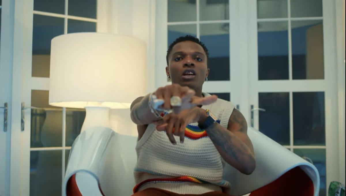 itzbasito's tweet photo. Wizkid’s “Money &amp; Love” video looks so clean and gorgeous 😍

https://t.co/tUZOx3PPT9 https://t.co/nymlOmRXGo