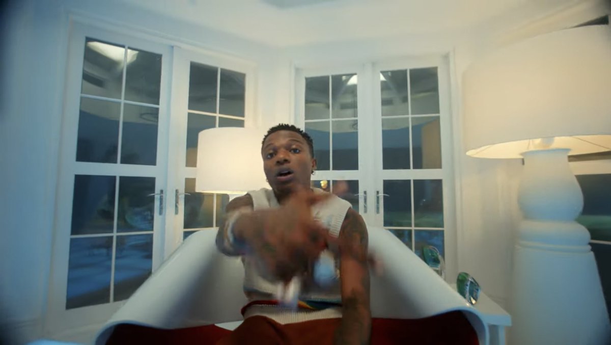 itzbasito's tweet photo. Wizkid’s “Money &amp; Love” video looks so clean and gorgeous 😍

https://t.co/tUZOx3PPT9 https://t.co/nymlOmRXGo