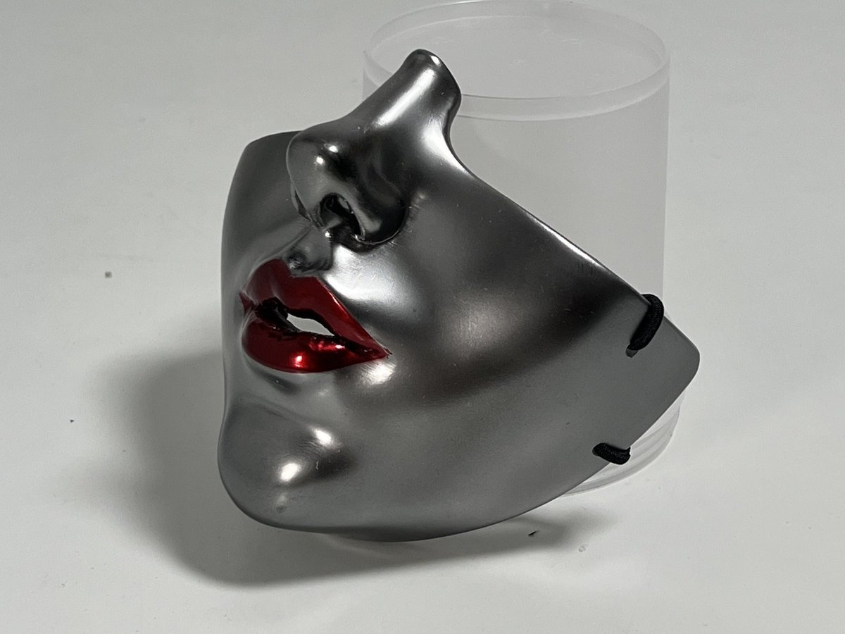 rbmaskstore's tweet photo. 兩款Ruby Mask
1.面具是硬的，並非矽膠類產品
2.上色品，收到的時候應該還會有少量氣味
3.手工品會有不完美情況，請見諒
4.建議付款前請查詢
5.貨期預計一個月左右，希望大家耐心等侯🥲
01網址：https://t.co/fSP0L4Iz0e
02網址：https://t.co/EWxoONGyoe

#rbmask https://t.co/4hc1UUMZkf