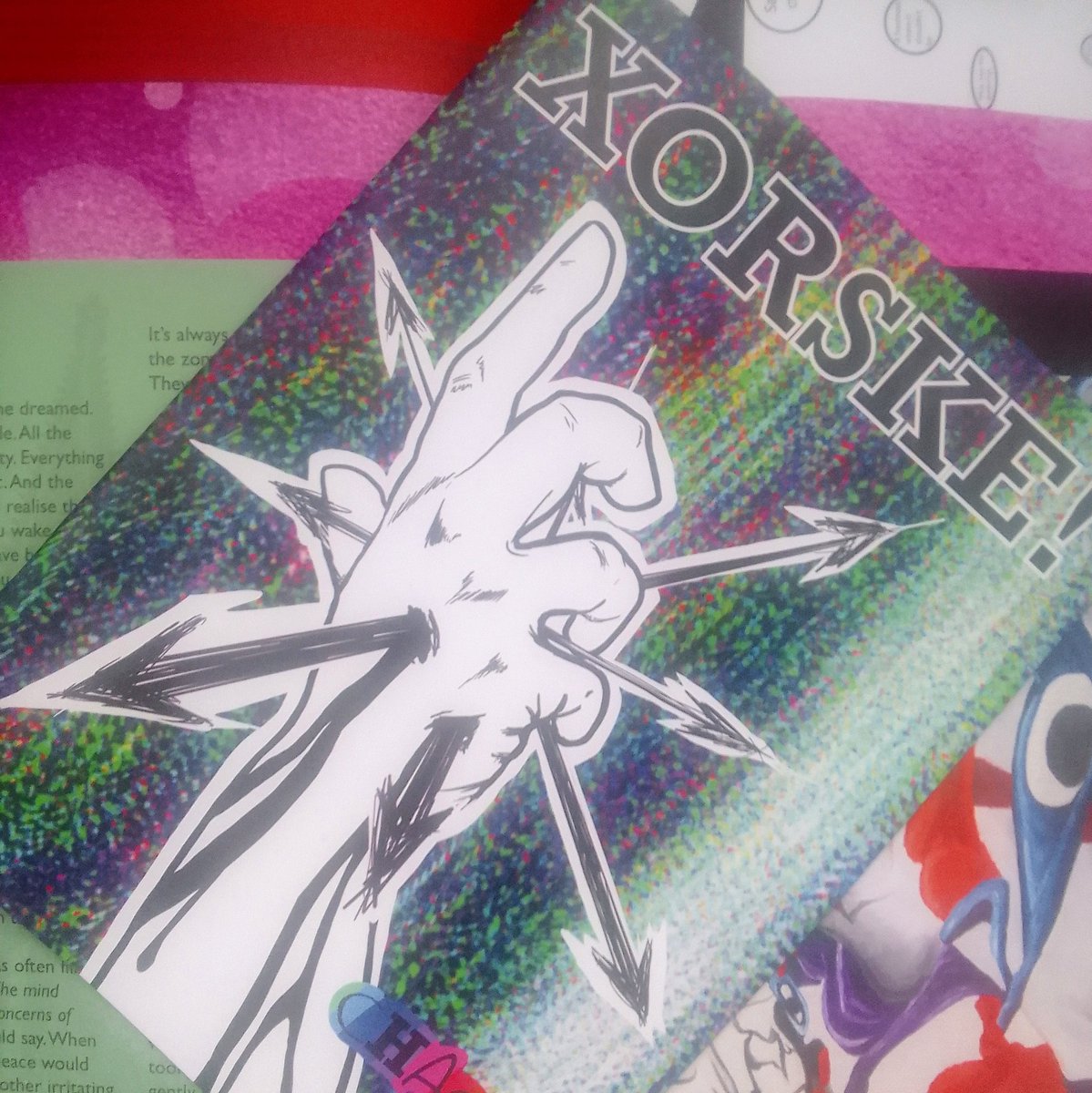 xorskemagazine's tweet photo. Copies of XORSKE! Chaos Edition now available from https://t.co/MyZXsw5aEL

XORSKE! is a magazine of 2D collected works. 15 new pieces from a variety of writers and artists - and real life papery goodness like it's 1997.
#newwriting #newart #publishing #smallpress #zine https://t.co/RXDvAGIAN0
