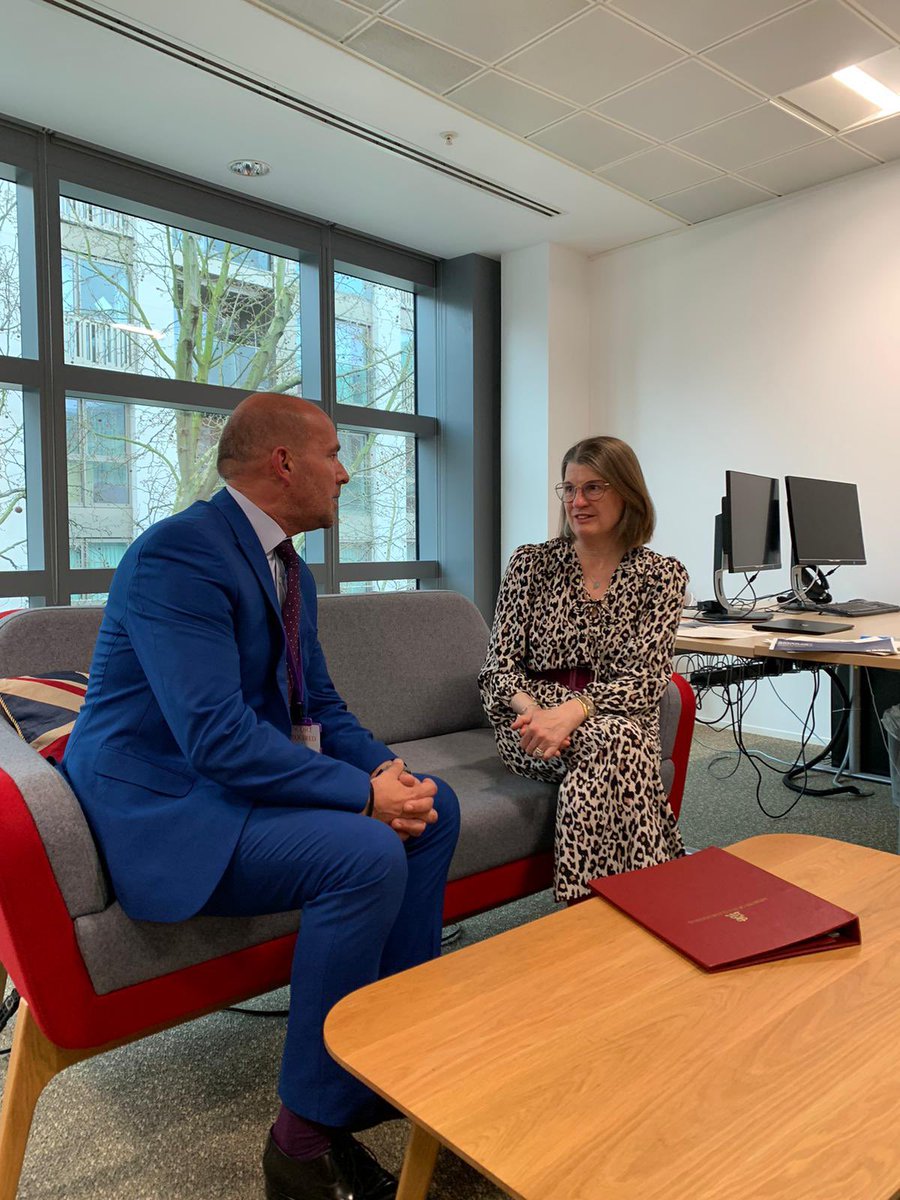 It was great to meet with @MFarmer_Resi, Government's Modern Methods of Construction champion. Lots of potential to support innovation in Housebuilding, embracing new technologies can help deliver quality new-build homes faster and more efficiently. This is the future!