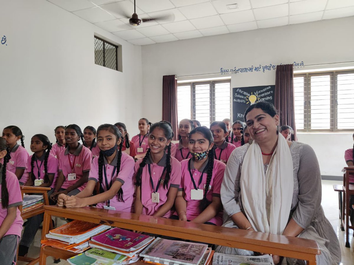 Moira Dawa tweet media