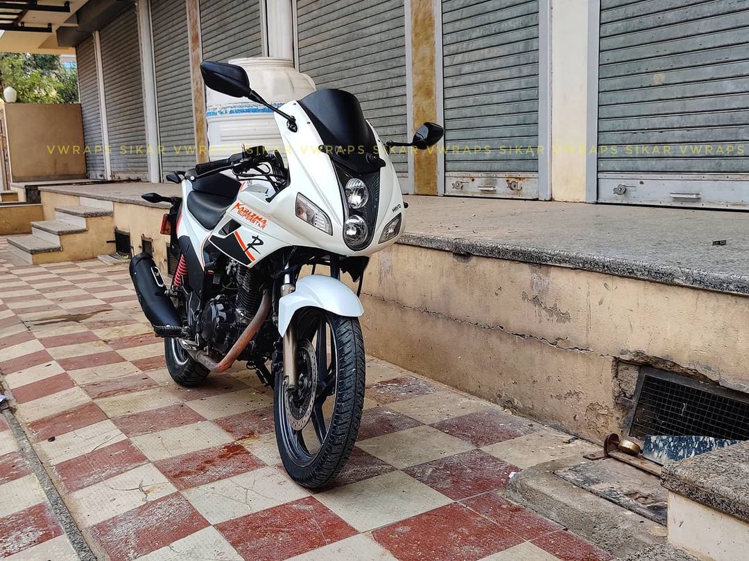VwrapsSikar's tweet photo. Hero Karizma Pearl White & Black Matt Vinyl Wrapped π―βοΈ
.
#vwraps #vwrapssikar #vijayranwa #vijaypalranwa #bikeppf #carppf #bikewrap #carwrap #bikewrapping #carwrapping #vinylwrapping #Wrapshopinrajasthan #bestwrapinrajasthan #Sticker #stickers #StickerCutting #Stickerscutting https://t.co/lZJBIQWpXp