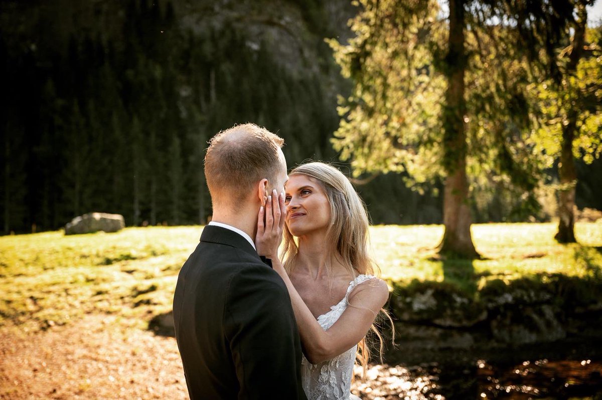 howardgoes's tweet photo. After wedding elopment weddingphoto ☀️ #nikoneurope #elopmentphotograper #bridal #nikonz6ii #bride #elopment #elopmentphotographer #rangefinder #dittbryllup #bryllupsmagasinet #bride #weddingphoto https://t.co/Df8U4nCIQk