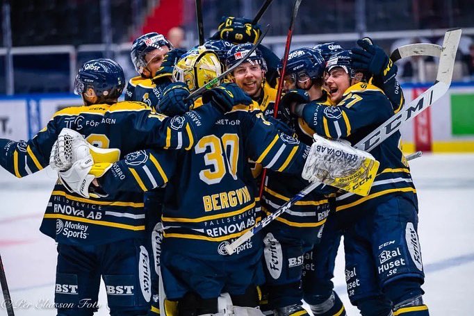 Tack <a href="/SodertaljeSK/">Södertälje Sportklubb</a> för de här fyra säsongerna. Det har varit en hel del utmaningar och många fantastiska ögonblick att se tillbaka på. Jag önskar er all lycka till i fortsättningen 💙💛