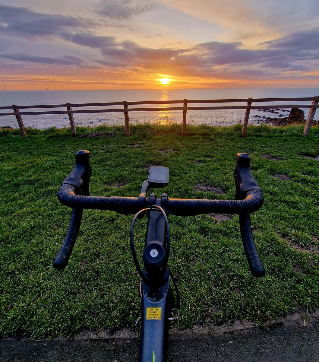 BST ... Let's do this 💪  Sunrise at Sluice  #cycling #Northumberland #roadbike #rideyourbike #giantpropel #nland #northeastcoast