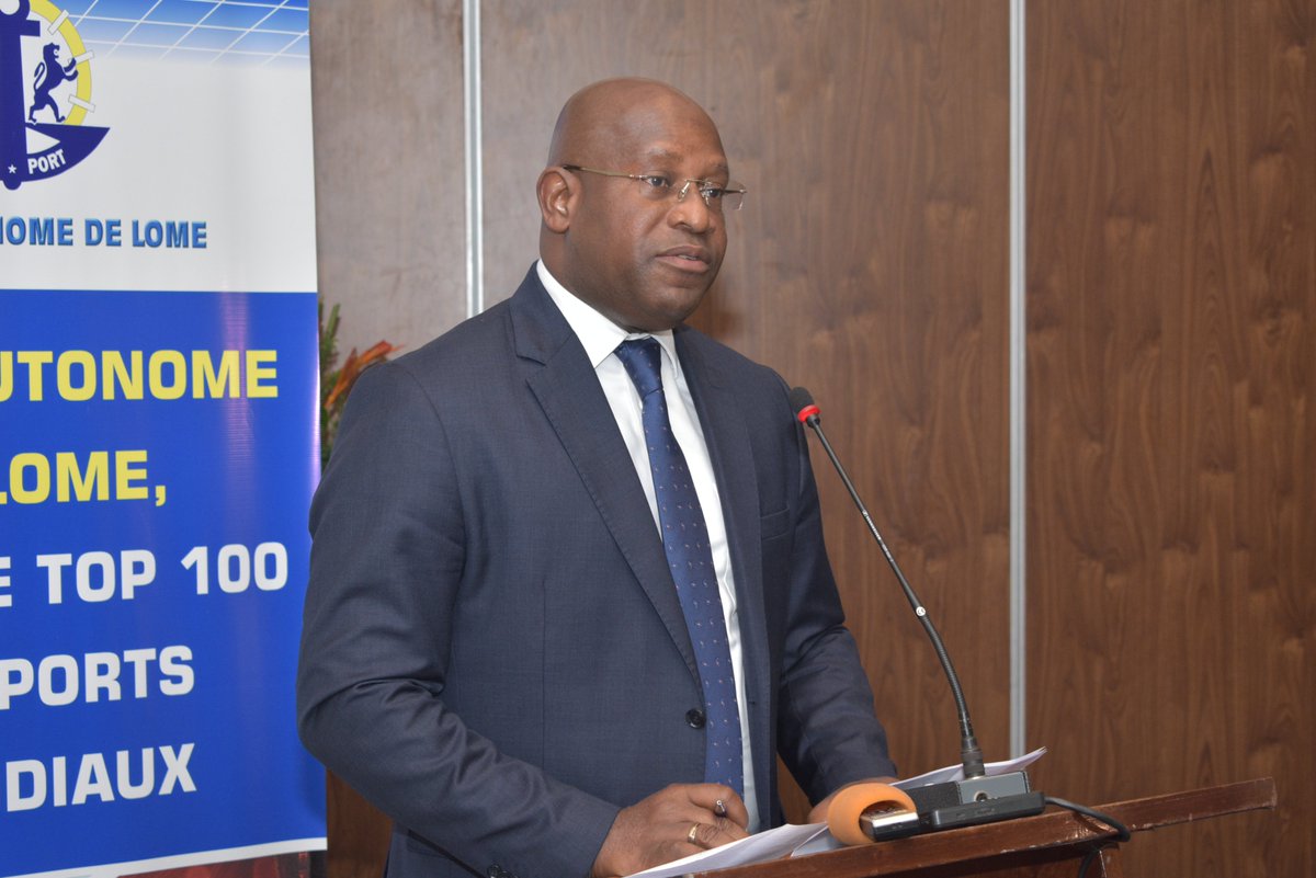 portdelome's tweet photo. ➡  Retour en images sur les réunions techniques de l'Association de Gestion des Ports de l'Afrique de l'Ouest et du Centre #AGPAOC qui se sont tenues du 21 au 24 mars 2023 à Lomé (Togo). 

#agpaoc #africanport  #meeting #reunion  #Transport #Maritime #shipping  #logistics  

⤵ https://t.co/KldRWrvGAq