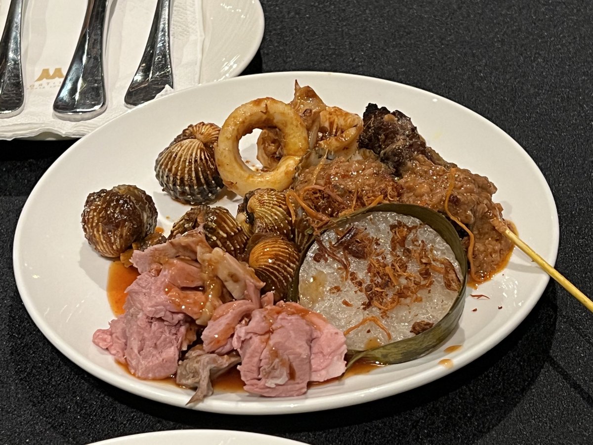 Paul Tan 🚦 199 on Twitter "M Resort Hotel buffet variety is good