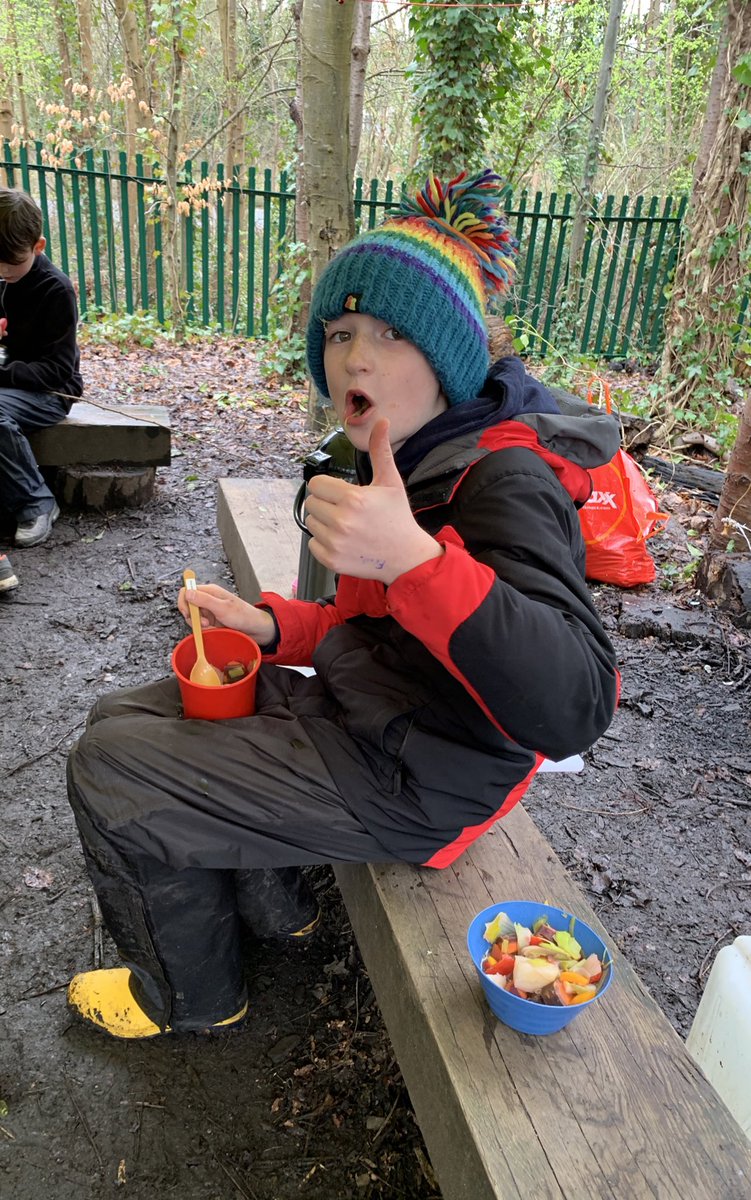 DanesfieldFS's tweet image. Stew and bread making with the epic Y6 for DT 🇿🇦 stylee 🍲🍞#learninginaction #cookoutside @DanesfieldSchl @DanesfieldY6