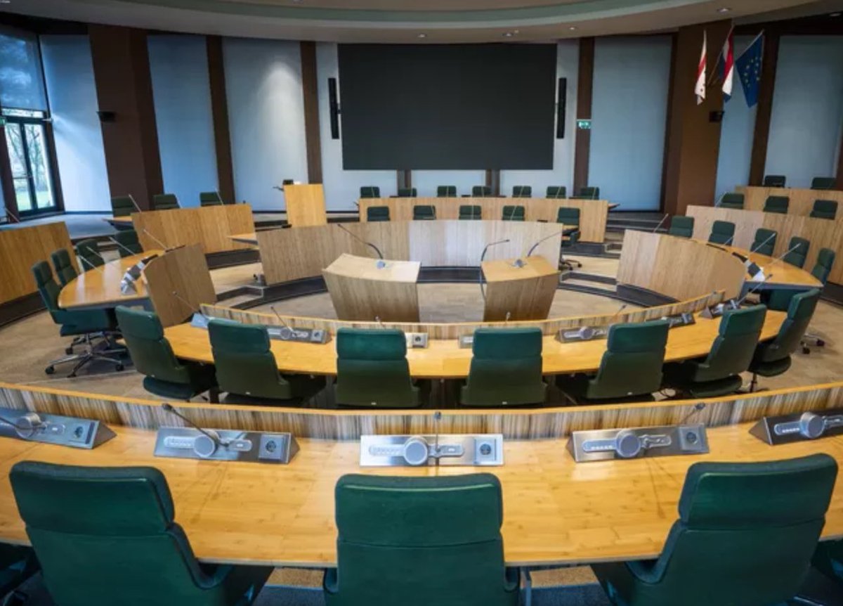 noord_anita's tweet image. Zo op pad naar @ProvDrenthe voor het #duidingsdebat. Heel benieuwd hoe de verkozen #lijsttrekkers van de politieke #partijen van @psdrenthe tegen de #verkiezingsuitslag aankijken en wat dit betekent welke #bestuurscultuur men de komende periode wilt hebben.