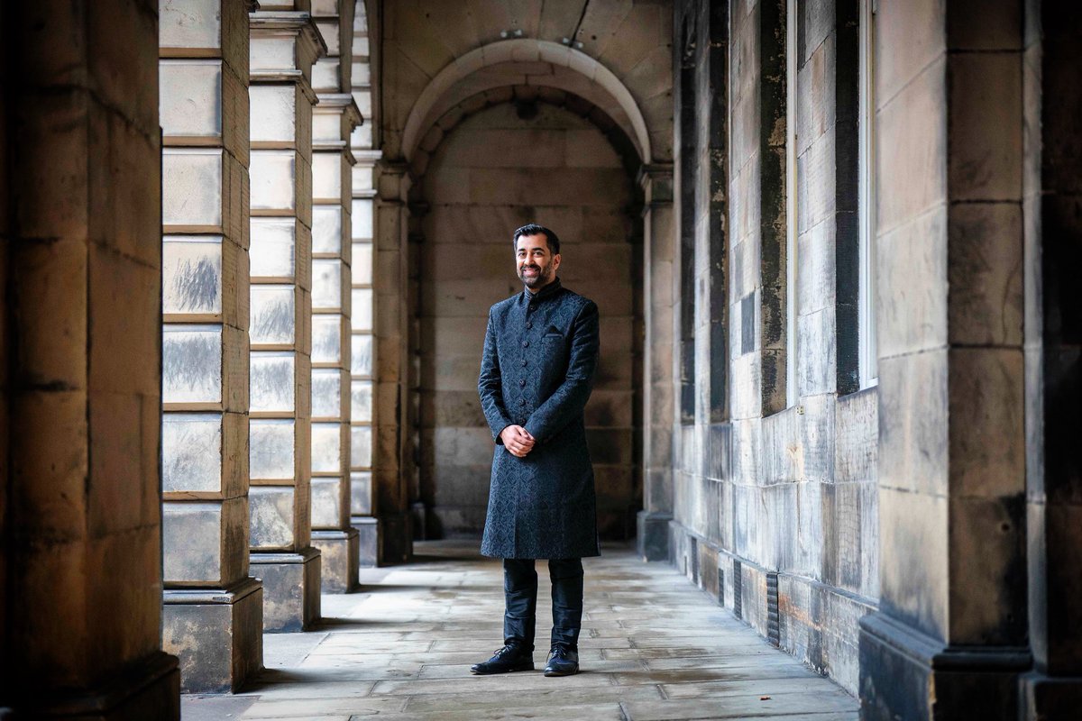 Humza Yousaf outside the Court of Session in Edinburgh after being sworn in as the new First Minister of Scotland :: #HumzaYousaf #edinburgh #Scotland