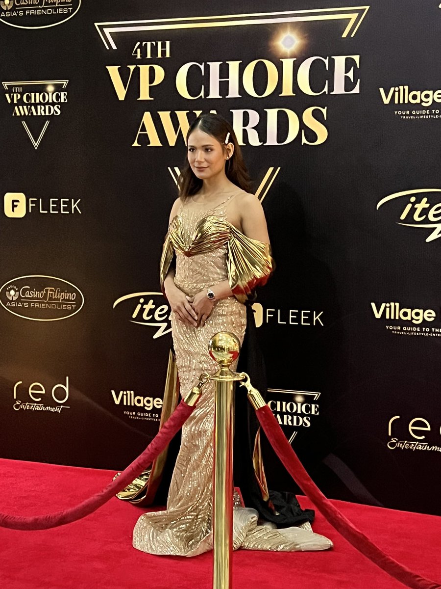 ABSCBNNews's tweet photo. NOW: The 4th Village Pipol Choice Awards. Spotted on the red carpet: Maymay Entrata, JC Alcantara, Devon Seron and director Petersen Vargas. | via @mjfelipe https://t.co/OHfWy9YqZ2
