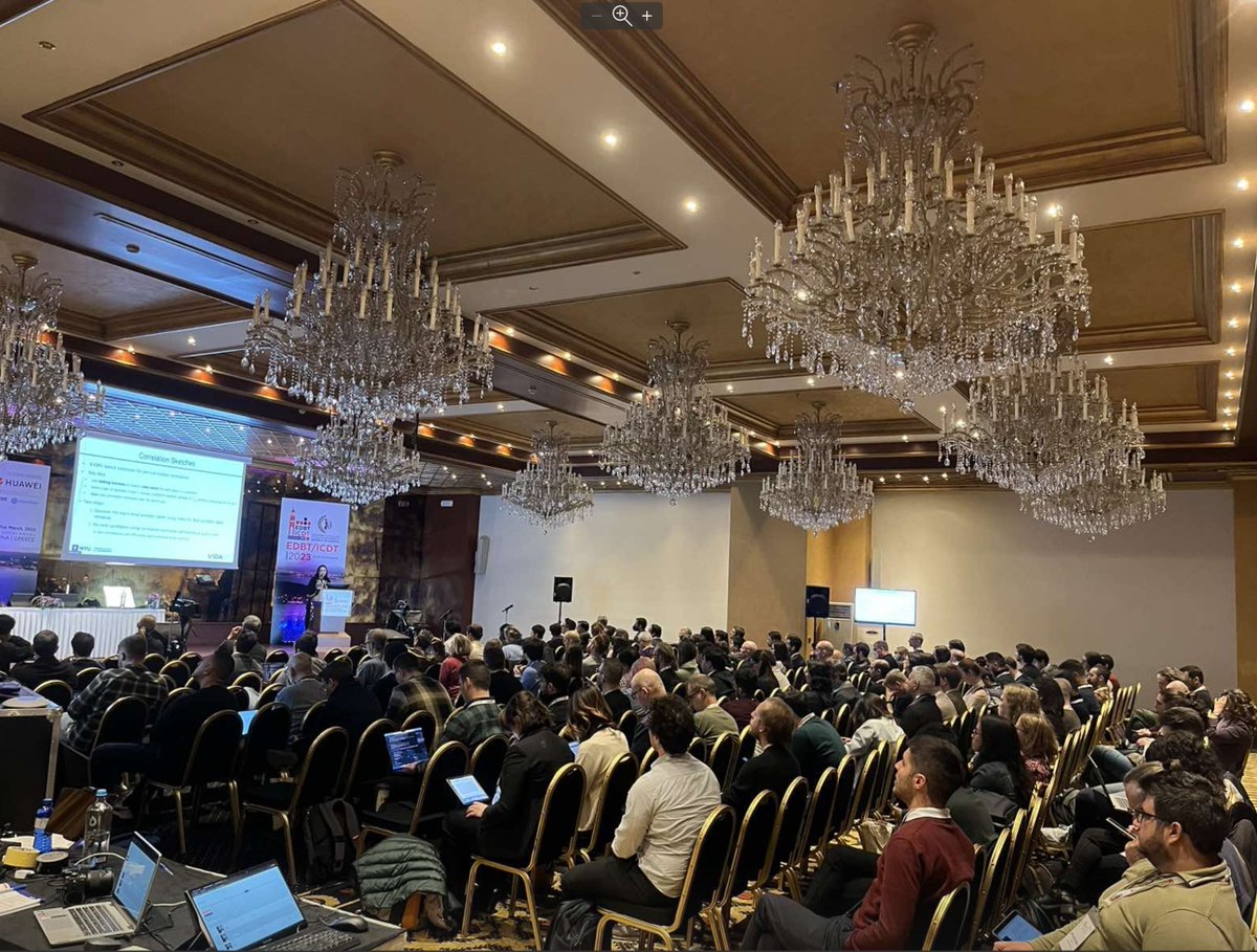 Afternoon sessions in a packed – out lecture hall!
#Ioannina #UniversityofIoannina
#edbticdt2023