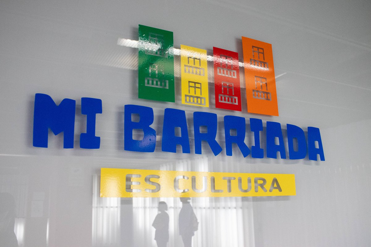 🎭 La <a href="/ResFloraTristan/">FloraTristán</a> celebra entre hoy y mañana las VIII Jornadas Literarias, bajo el lema "Mi barriada es cultura", donde participan más de 300 estudiantes del Polígono Sur.
#universidadpablodeolavide #FundaciónUPO

ℹ  Más info bit.ly/40nAzvb