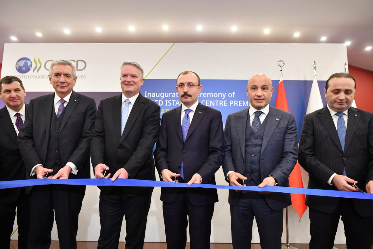 mehmedmus's tweet photo. Ekonomik İşbirliği ve Kalkınma Teşkilatı (OECD) Genel Sekreteri Sn. Mathias Cormann'ı İstanbul’da ağırladık.

Daha önce Sn. Cumhurbaşkanımız tarafından uzaktan açılışı gerçekleştirilen OECD İstanbul Merkezinin açılış törenini gerçekleştirdik. https://t.co/yVHuj16zwp