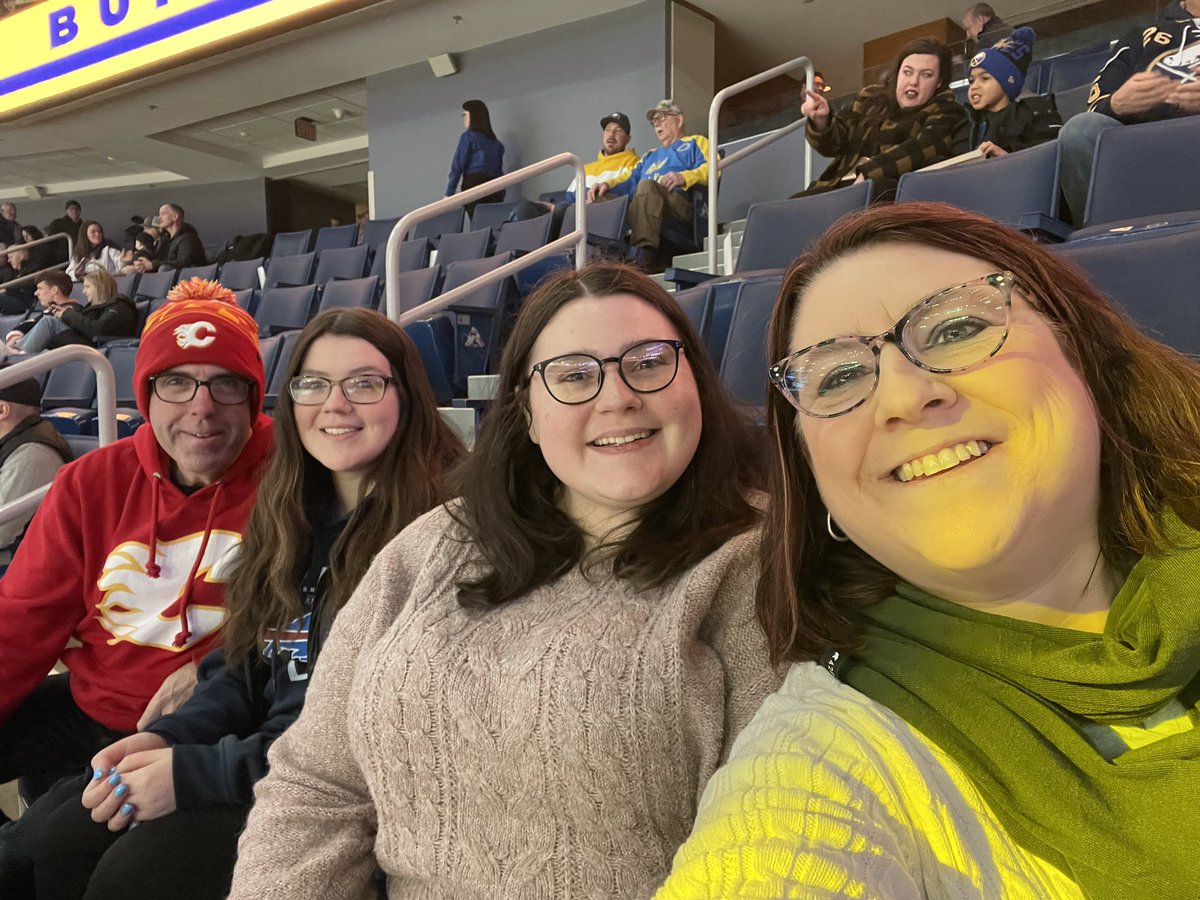 BetsyOveracker's tweet image. Happy Birthday @BigOzone! We love you!