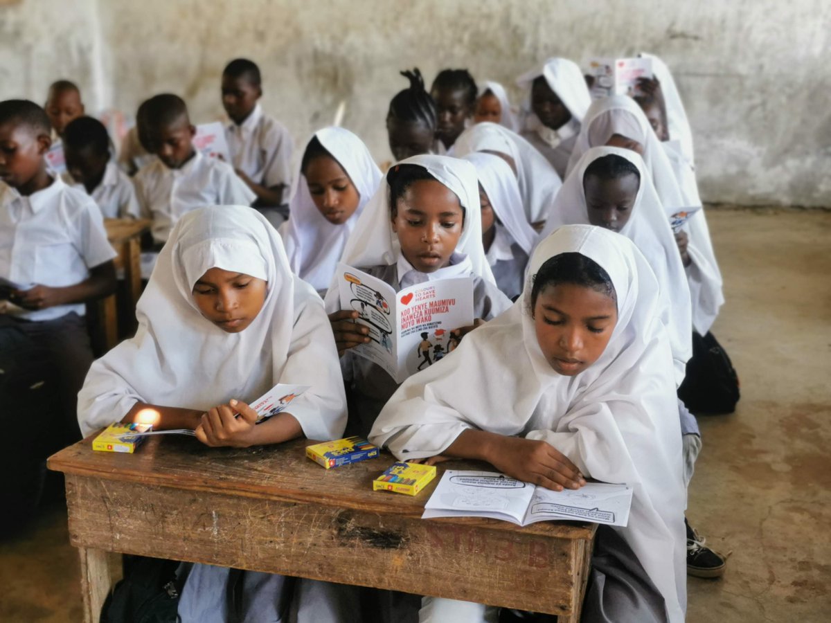 worldheartfed's tweet photo. #RHD affects 40 million people worldwide, mostly in low- and middle-income countries.
#ColoursToSaveHearts🖍️ aims to change that by educating and screening children, training health workers and supporting the capacity of local hospitals 👉 https://t.co/0GPkN85aKh #EndRHD https://t.co/xoEtV50fnm