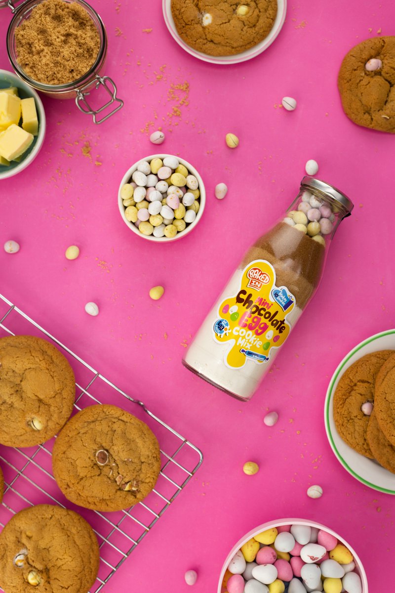 Fancy some Easter baking? These kits from @bakedincakes are a perfect activity for the Easter holidays. All of the ingredients are weighed exactly, so making cookies is as easy as can be! ethicalshop.org/mini-chocolate… #palmoilfree #easter #easteractivites #easterholidays #chocolate