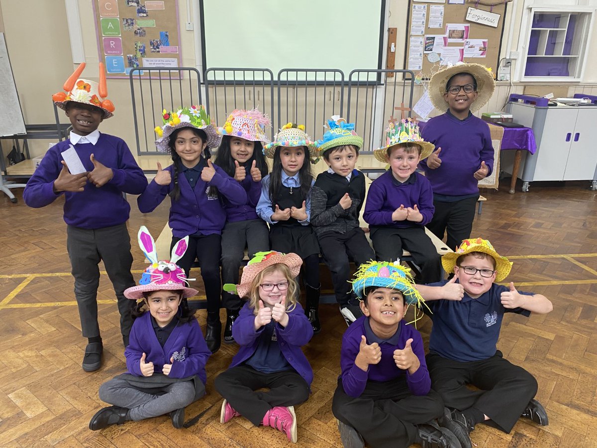 shipley_ce's tweet image. What a fantastic Easer celebration this morning from Key Stage 1 and EYFS. We love your Easter Bonnets! @WeAreBDAT #easter #eastercelebration #keystage1 #eyfs #singing #performance
