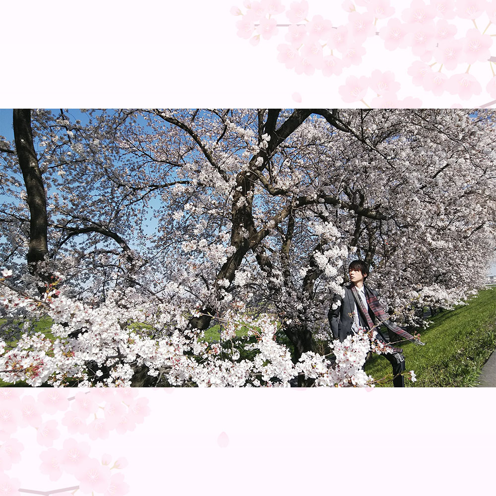 konomuraZ's tweet image. インスタ再掲第5弾。
スーツと桜。

#そうだスーツ着よう
#drawingreference