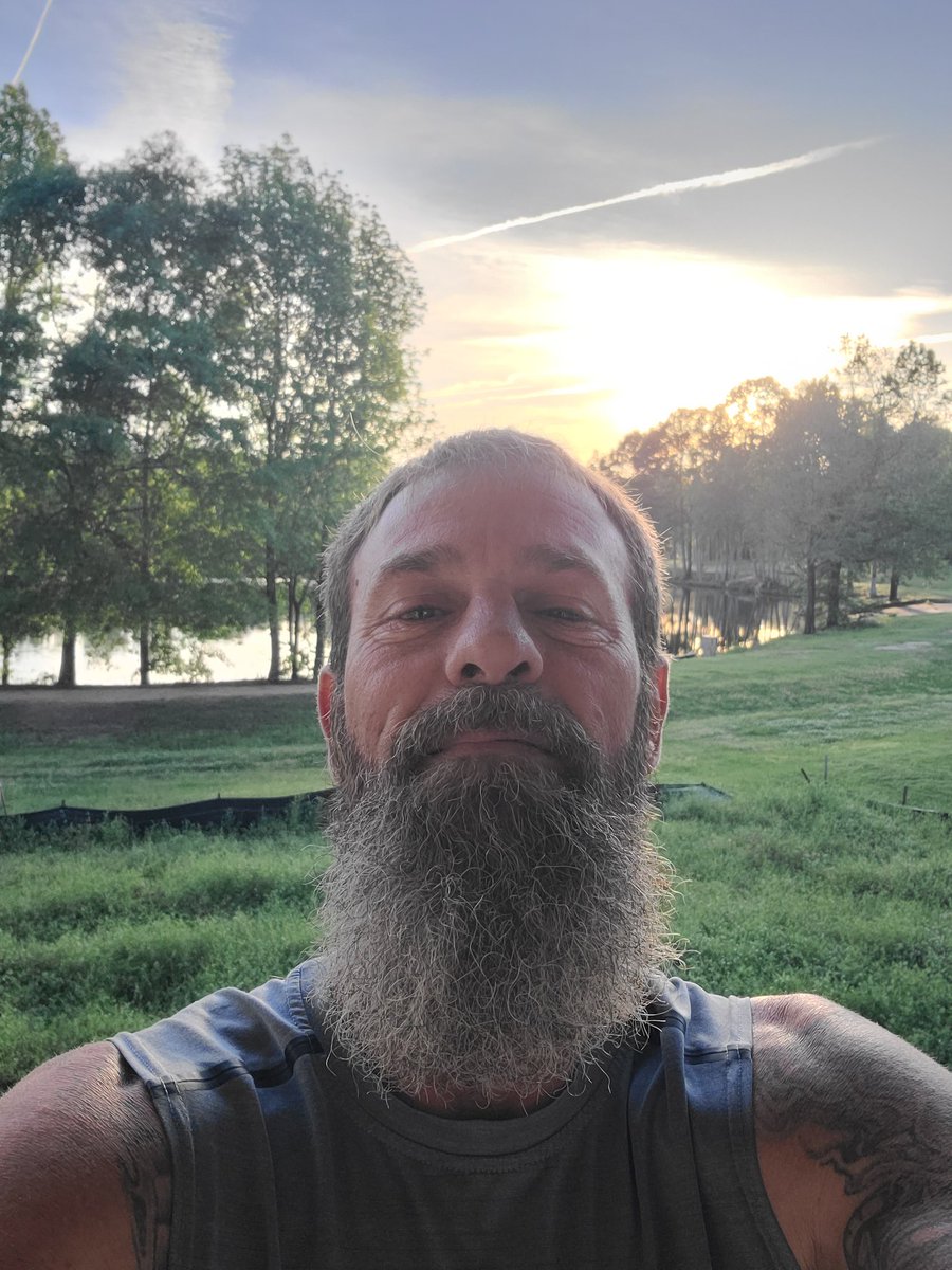 DavidSc69601072's tweet photo. Absolutely a gorgeous morning. Happy Hump Day Everyone https://t.co/1mtfXNs3L2