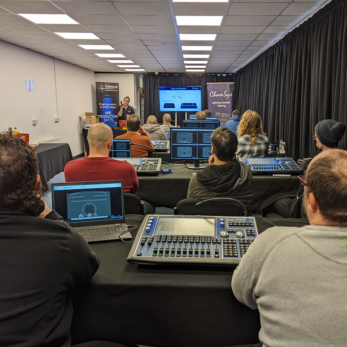 EnlightenedLx's tweet photo. ChamSys MagicQ Training
Lighting Techs, looking suitably studious as ChamSys console training gets underway at Enlightened HQ this week!
@ChamSysLtd @ChauvetPro #enlx #theatretech #prolx #chamsys #chauvetpro #liveevents #livemusic #eventprofs #eventproduction #lightingdesign https://t.co/Tk0ye7cbAn