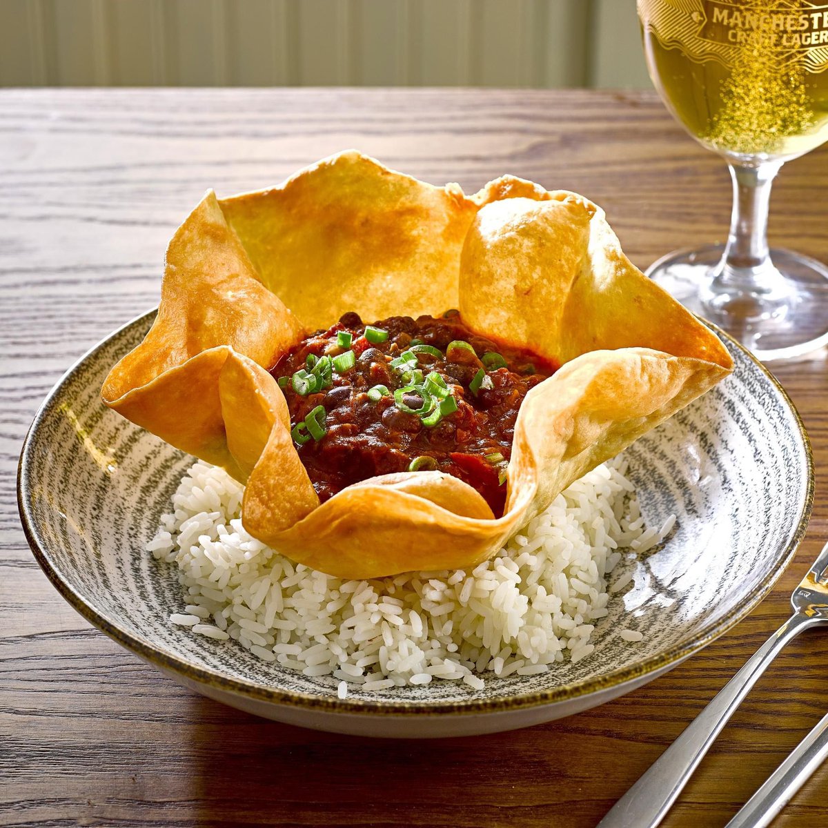 TheUrmston's tweet image. It’s #winewednesday and we have a new spring menu for you to pair all the whites , the roses &amp;amp; the reds , with your favourite dishes old and new #happyhumpday #springmenu