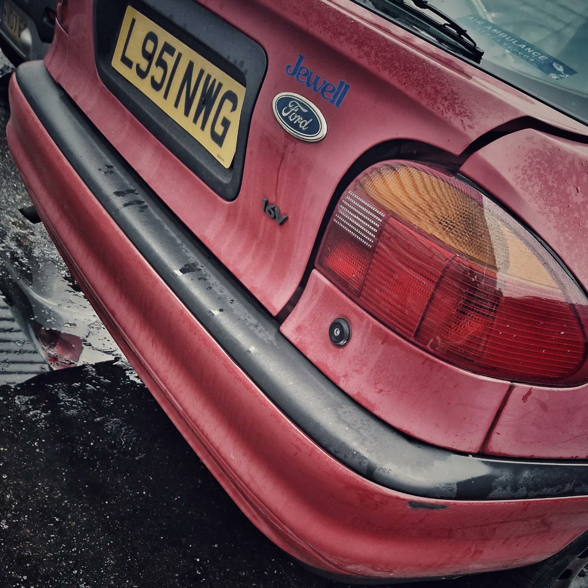 SCRAP CAR OF THE DAY.......goes to this 1994 Mk1 Ford Mondeo 1.8 LX, still mot'ed until October and 130k on the clock #scrapcargarage #scrapcaroftheday #modernclassics #scrapyard #retrorides #fordmondeo #classicford #fordperformance