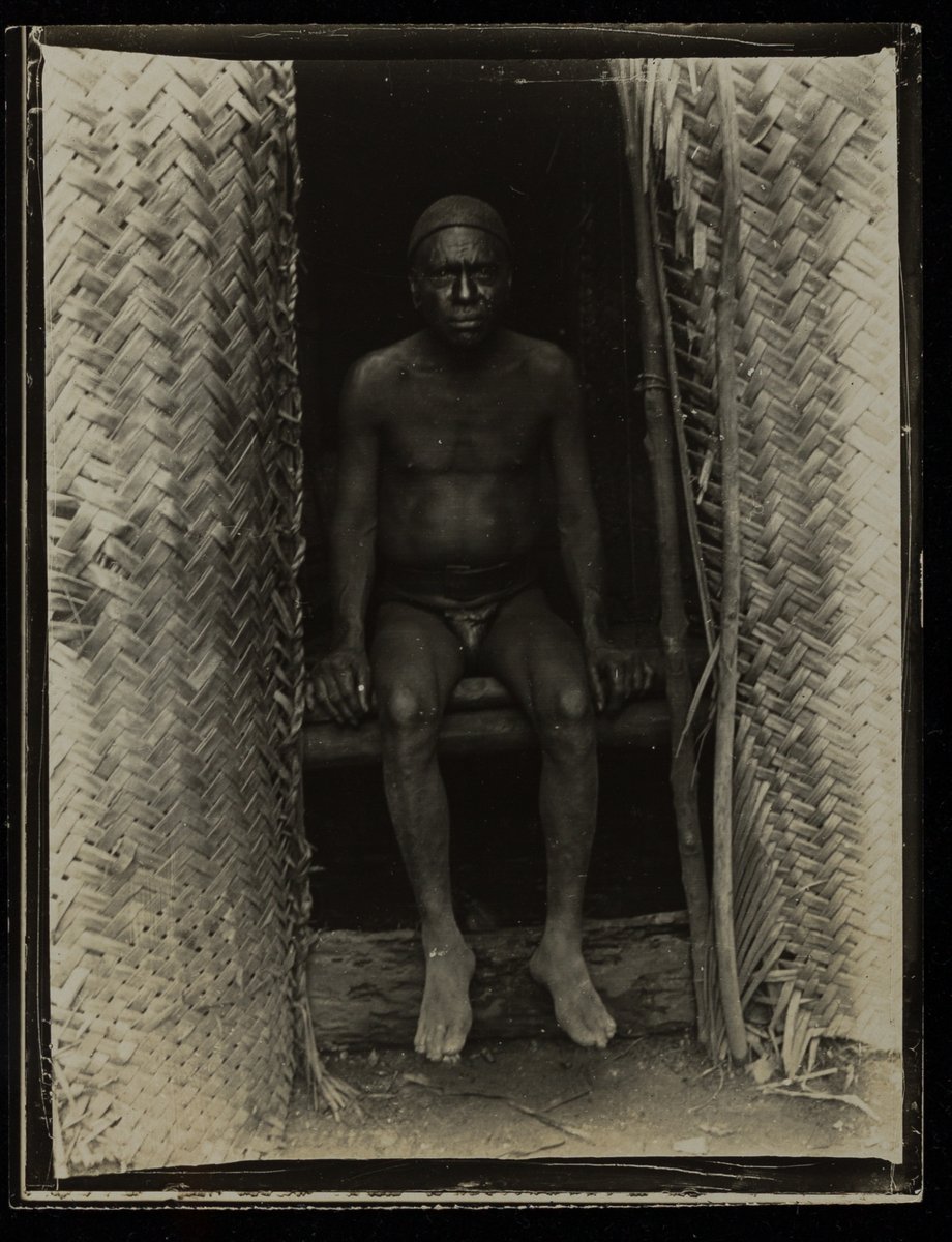 LSELibrary's tweet photo. The Massim Museum in Papua New Guinea asked us to digitise some Malinowski photos for an exhibit. They tell us it'll be "a unique opportunity for the descendants to see them". Fantastic! #NewlyDigitised https://t.co/lzukpDm6sC