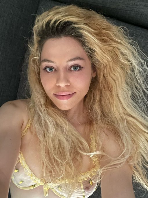 Have a wonderful day everyone! https://t.co/RSEL5lIVhg