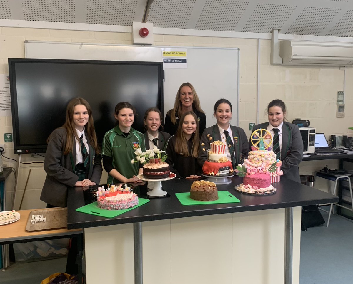 GosfieldSchool's tweet photo. The Gosfield School Bake Off was a huge success! ππ
The cakes that were presented were truly amazing and a testament to the dedication, hard work and precision of each and every participant. π°π§
#GosfieldSchool #BakeOff #TalentedBakers #AmazingCakes #ISA π https://t.co/kVqsLqTTpm