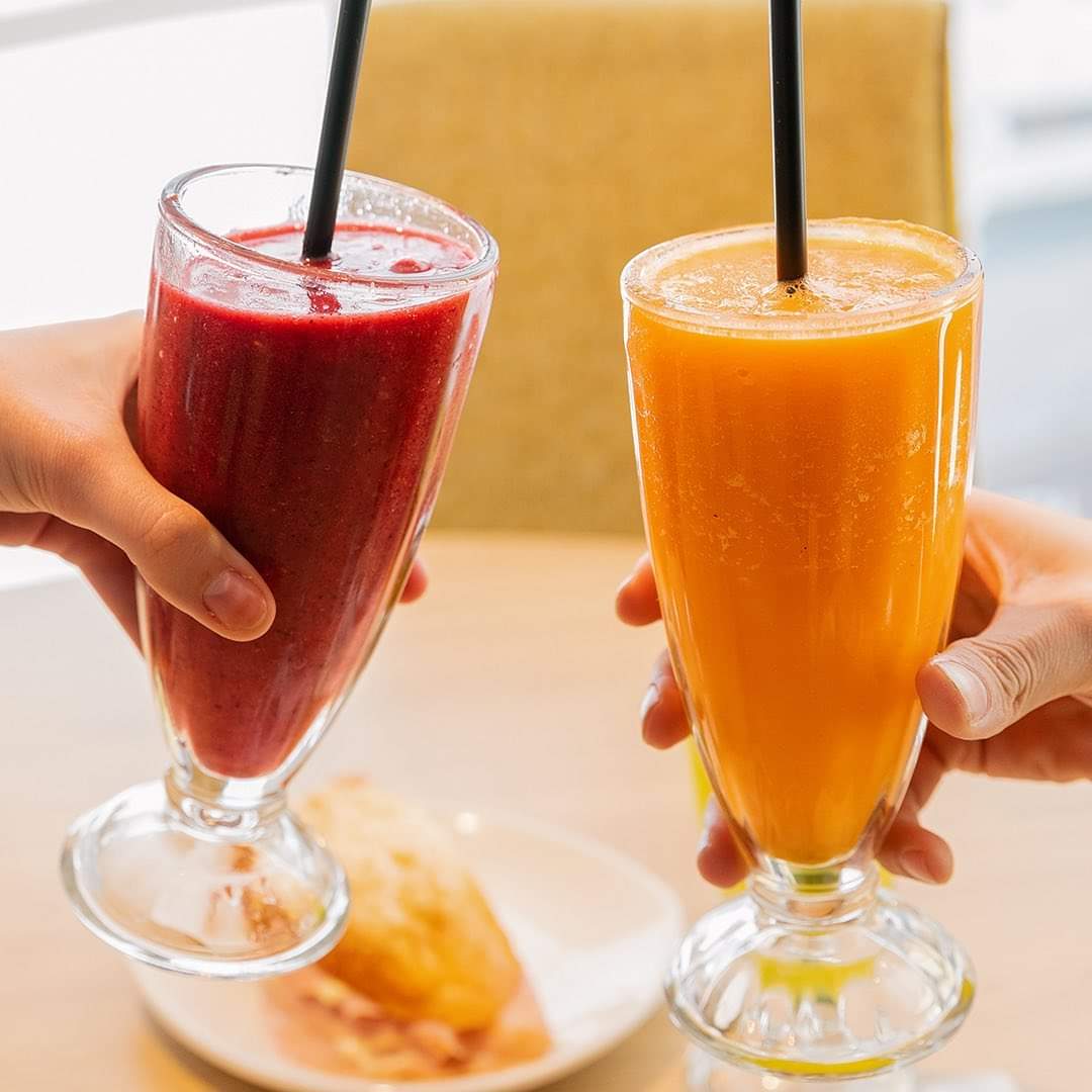 ¿Te apetece algo refrescante?🤤
Disfruta de un batido de frutas naturales bajo este maravilloso solecito ☀️🤩

#LaCanasta #Malaga #Sevilla #Batidos #Primavera #gastronomia #FoodPasion