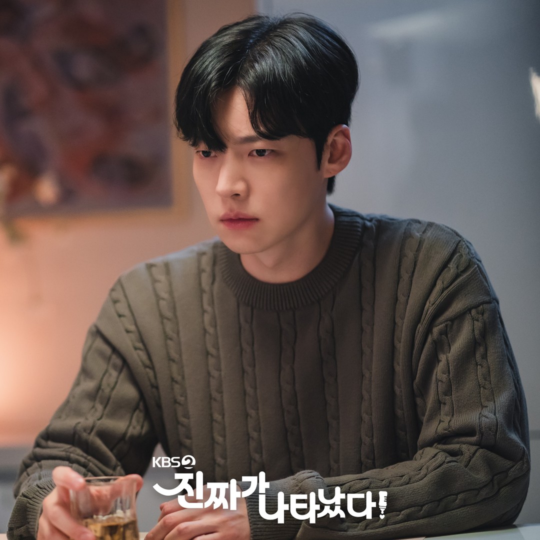 k_dramaindo_'s tweet photo. KBS #TheRealOneHasAppeared still cuts : #AhnJaeHyun https://t.co/Zg9xBqsbmE